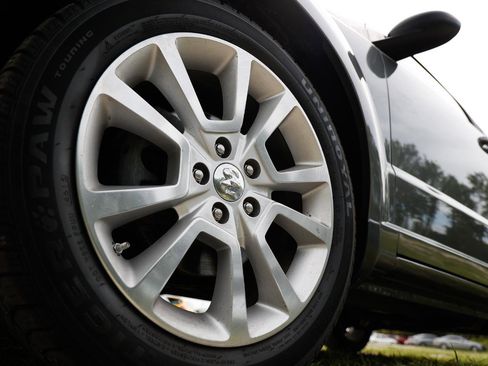 Used 2011 Dodge Caliber Heat w/ Security Group FWD image 26