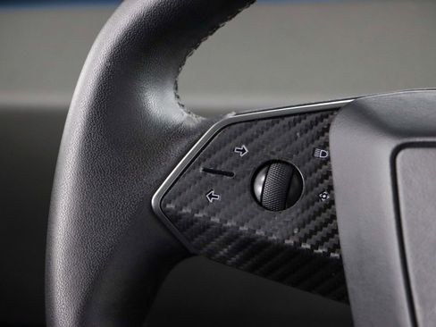 Used 2024 Tesla Cybertruck AWD Crew Cab image 13