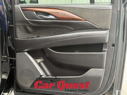 Used 2015 Cadillac Escalade ESV 2WD image 20