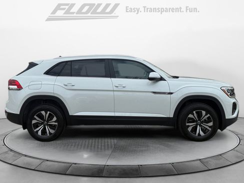 New 2026 Volkswagen Atlas Cross Sport SE AWD/4WD image 8