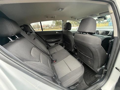 Used 2020 Kia Sportage LX image 13