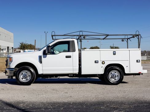 Used 2021 Ford F250 XL w/ Power Equipment Group image 3