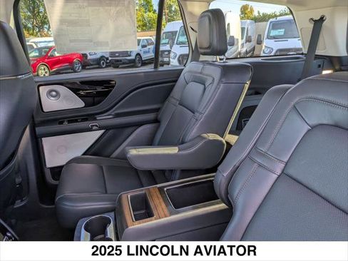 New 2025 Lincoln Aviator Reserve w/ Equipment Group 201A image 13