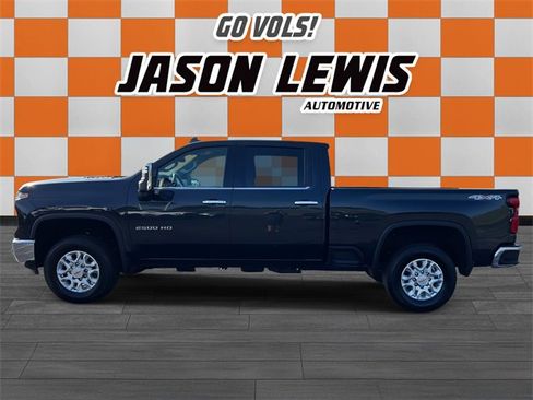 Used 2024 Chevrolet Silverado 2500 LTZ image 8