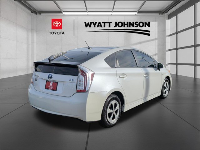 Used 2014 Toyota Prius Three w/ Solar Roof Package FWD image 7