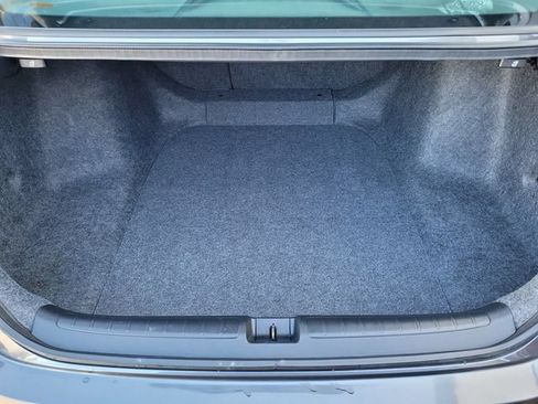 Used 2019 Honda Accord EX image 26