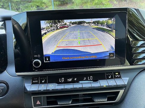 Used 2025 Toyota Camry LE w/ Convenience Package FWD image 18