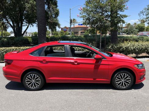 Used 2020 Volkswagen Jetta SE image 17