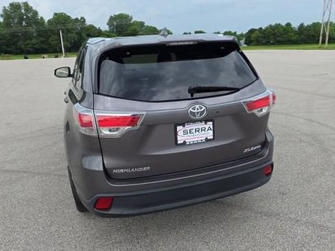 Used 2016 Toyota Highlander XLE AWD/4WD image 8