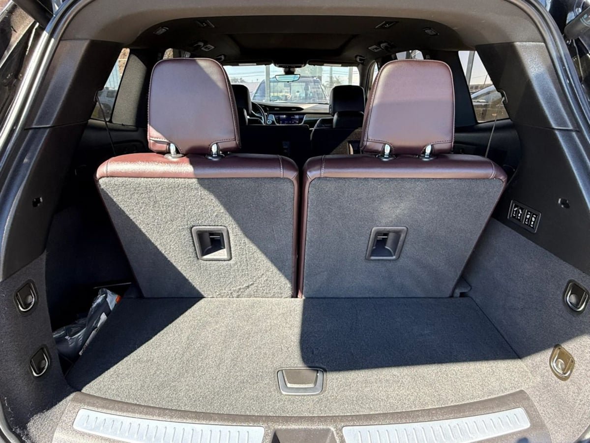 Used 2020 Cadillac XT6 Premium Luxury FWD image 32