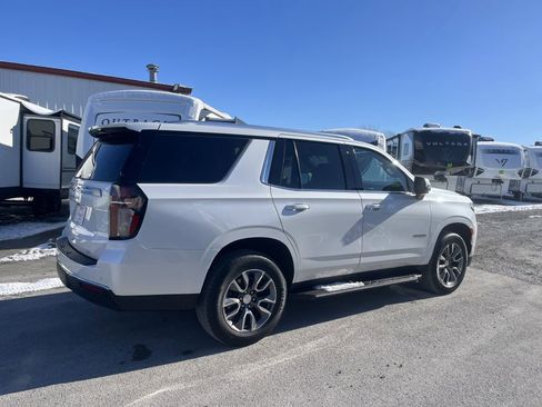 Used 2022 Chevrolet Tahoe LT w/ LT Signature Plus Package image 11