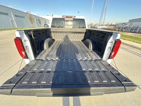 Used 2022 GMC Sierra 1500 SLT w/ SLT Premium Plus Package image 26