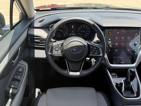 Used 2025 Subaru Outback Premium AWD/4WD image 21