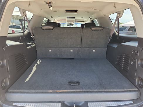 Used 2015 Chevrolet Suburban LT w/ Luxury Package AWD/4WD image 20