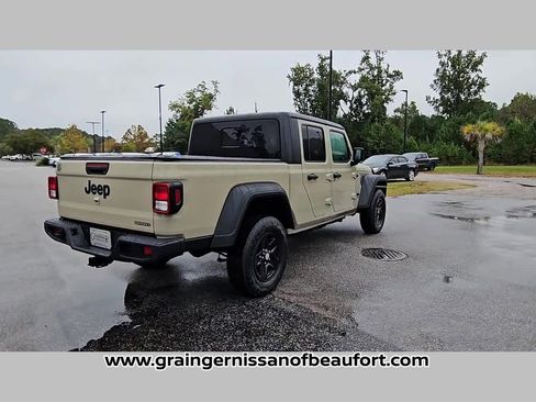 Used 2020 Jeep Gladiator Sport w/ Quick Order Package 24S image 29