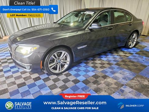 Used 2013 BMW 750i xDrive image 1