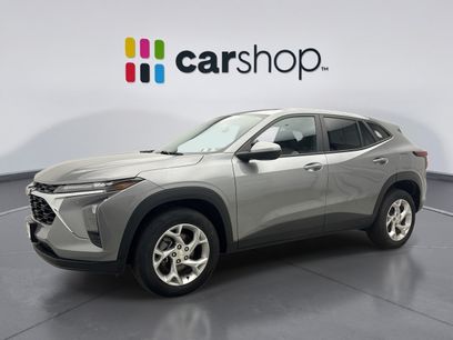 Used 2024 Chevrolet Trax LS w/ LS Convenience Package