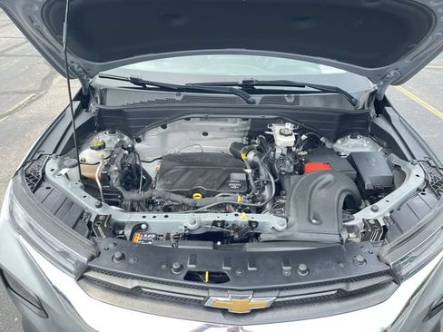Used 2023 Chevrolet TrailBlazer LS FWD image 26