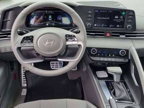 New 2026 Hyundai Elantra Sport FWD image 6
