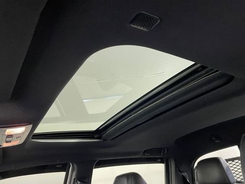 Used 2022 Toyota Tacoma TRD Sport w/ TRD Premium Sport Package image 11