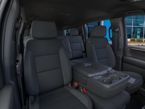 New 2026 Chevrolet Suburban LS image 17