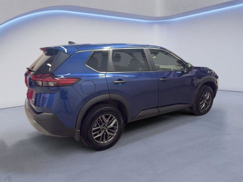 Used 2023 Nissan Rogue S AWD/4WD image 7