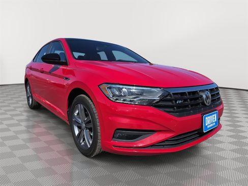 Used 2019 Volkswagen Jetta R-Line FWD image 3