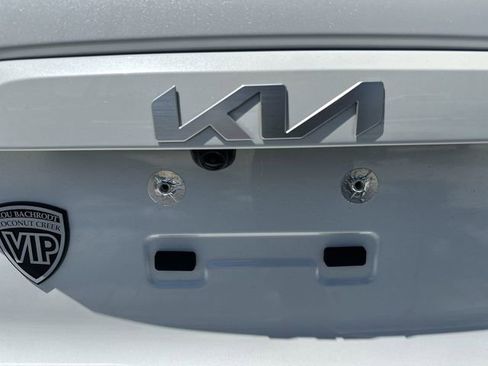 Used 2023 Kia Niro EX Touring FWD image 13