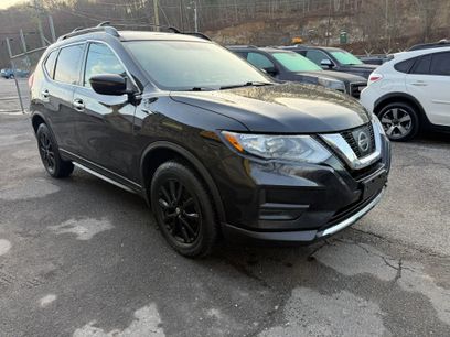 Used 2017 Nissan Rogue SV w/ Midnight Edition