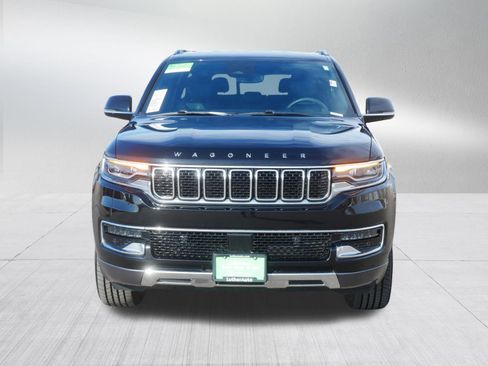 Used 2022 Jeep Wagoneer Series III image 2