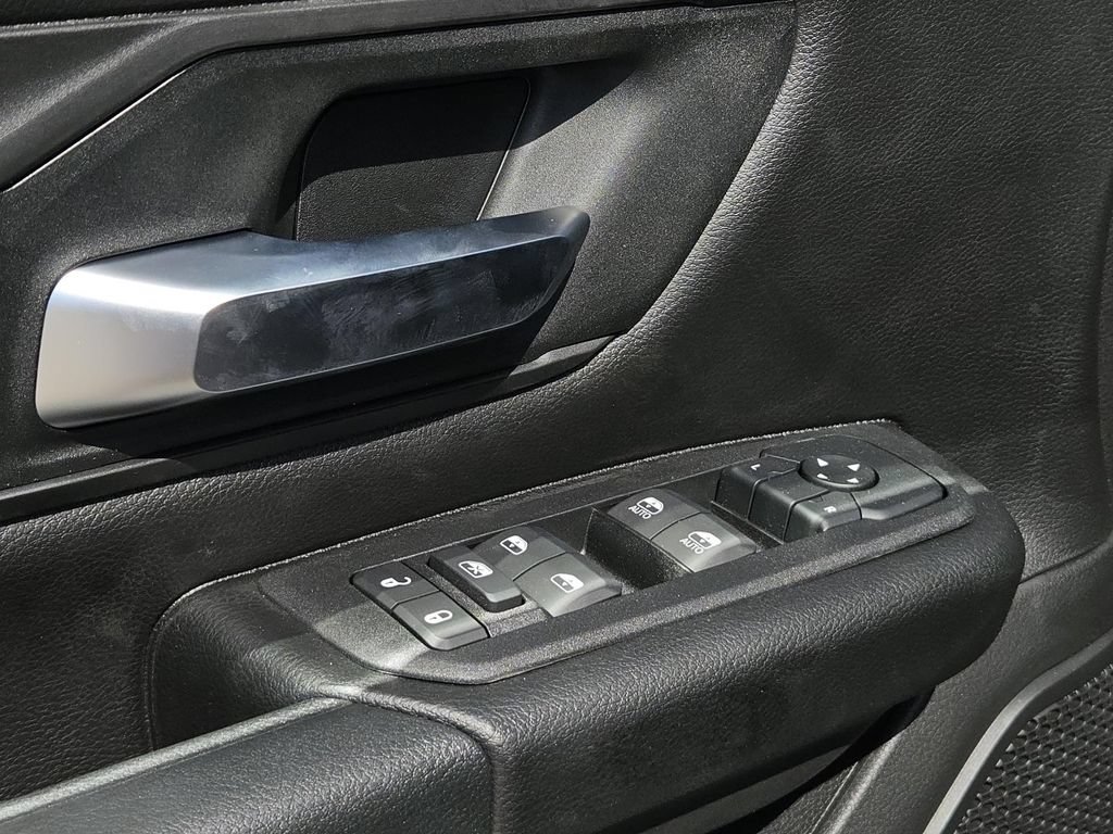 New 2026 RAM 1500 Express AWD/4WD image 22