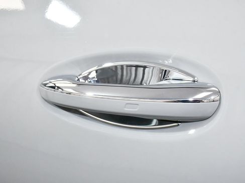 Used 2025 Mercedes-Benz GLC 63 AMG S image 12