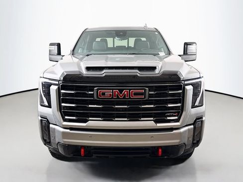 Used 2024 GMC Sierra 2500 AT4 w/ AT4 Premium Plus Package AWD/4WD image 2