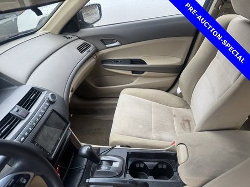 Used 2010 Honda Accord LX-P image 18