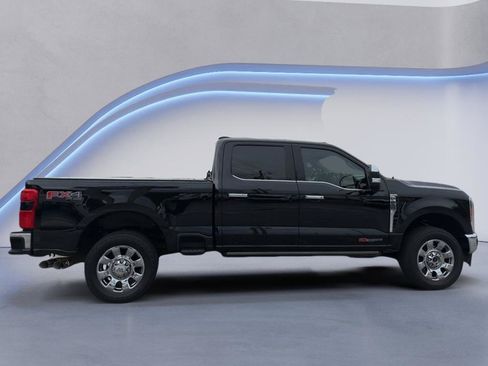 Used 2023 Ford F250 King Ranch w/ Chrome Package AWD/4WD image 2