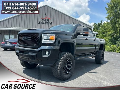 Used 2017 GMC Sierra 2500 Denali AWD/4WD image 1