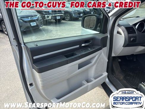 Used 2010 Dodge Grand Caravan SE FWD image 8