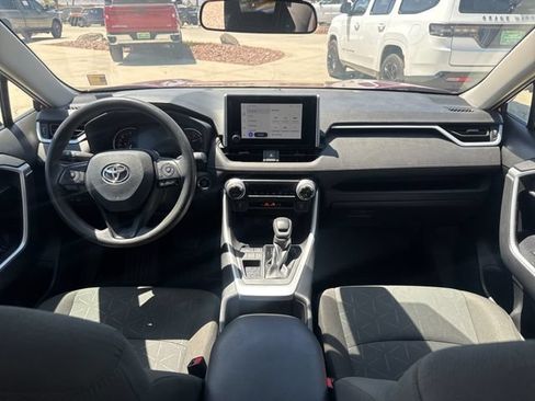 Used 2023 Toyota RAV4 XLE FWD image 12
