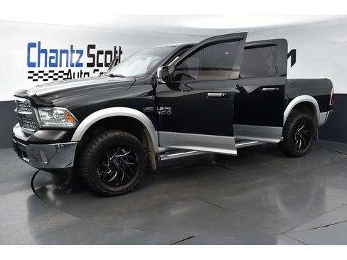 Used 2016 RAM 1500 Laramie w/ Convenience Group AWD/4WD image 26