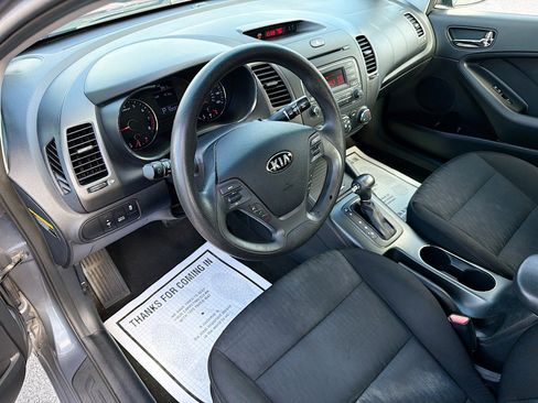 Used 2016 Kia Forte LX image 24