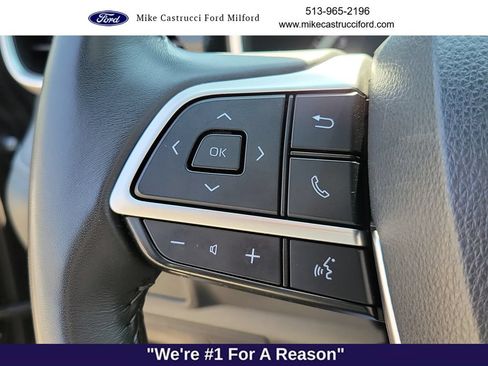 Used 2024 Toyota Highlander XSE FWD image 16