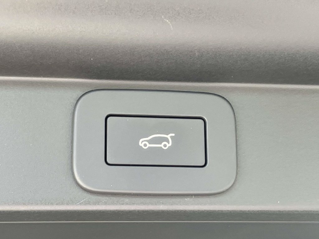 New 2026 Land Rover Range Rover SE AWD/4WD image 15