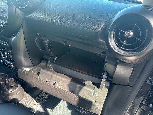 Used 2016 MINI Cooper Countryman S w/ Premium Package image 53