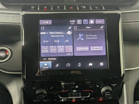 New 2025 Jeep Grand Cherokee Altitude image 21