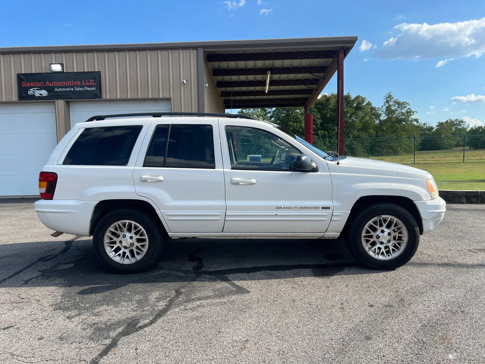 Used 2002 Jeep Grand Cherokee Limited RWD image 6