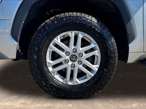 Used 2022 Toyota Tundra SR5 w/ SR5 Premium Package AWD/4WD image 35