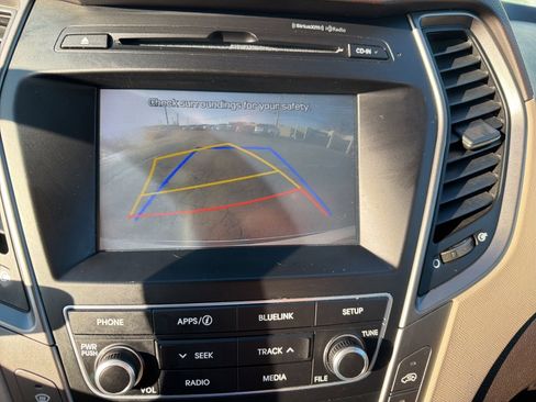 Used 2017 Hyundai Santa Fe Sport image 3