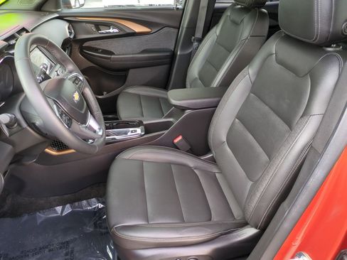 Used 2023 Chevrolet TrailBlazer ACTIV image 21