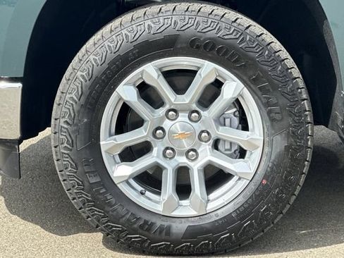 New 2026 Chevrolet Silverado 1500 LT w/ Z71 Off-Road Package AWD/4WD image 39