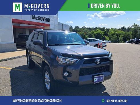 Used 2016 Toyota 4Runner SR5 AWD/4WD image 9